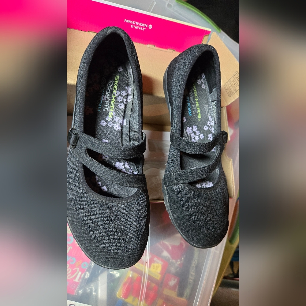 Relaxed Fit Skechers Lucky Lady